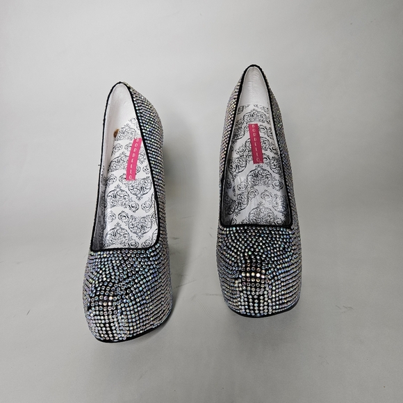 Iridescent rhinestone high heel  Shoes with Sparkling Details. Size 7 - Picture 2 of 6